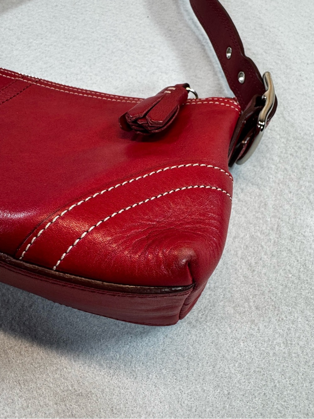 Coach Vintage East - West Baguette Style Bag In Red Leather. - Picture 11 of 11